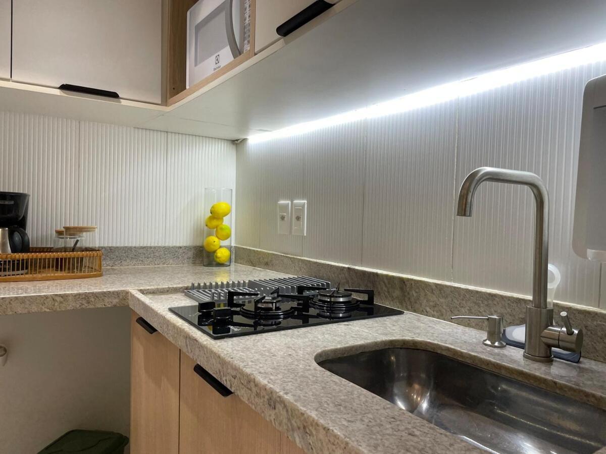 Suh Lapa 10 Metro Gloria Apartment *
